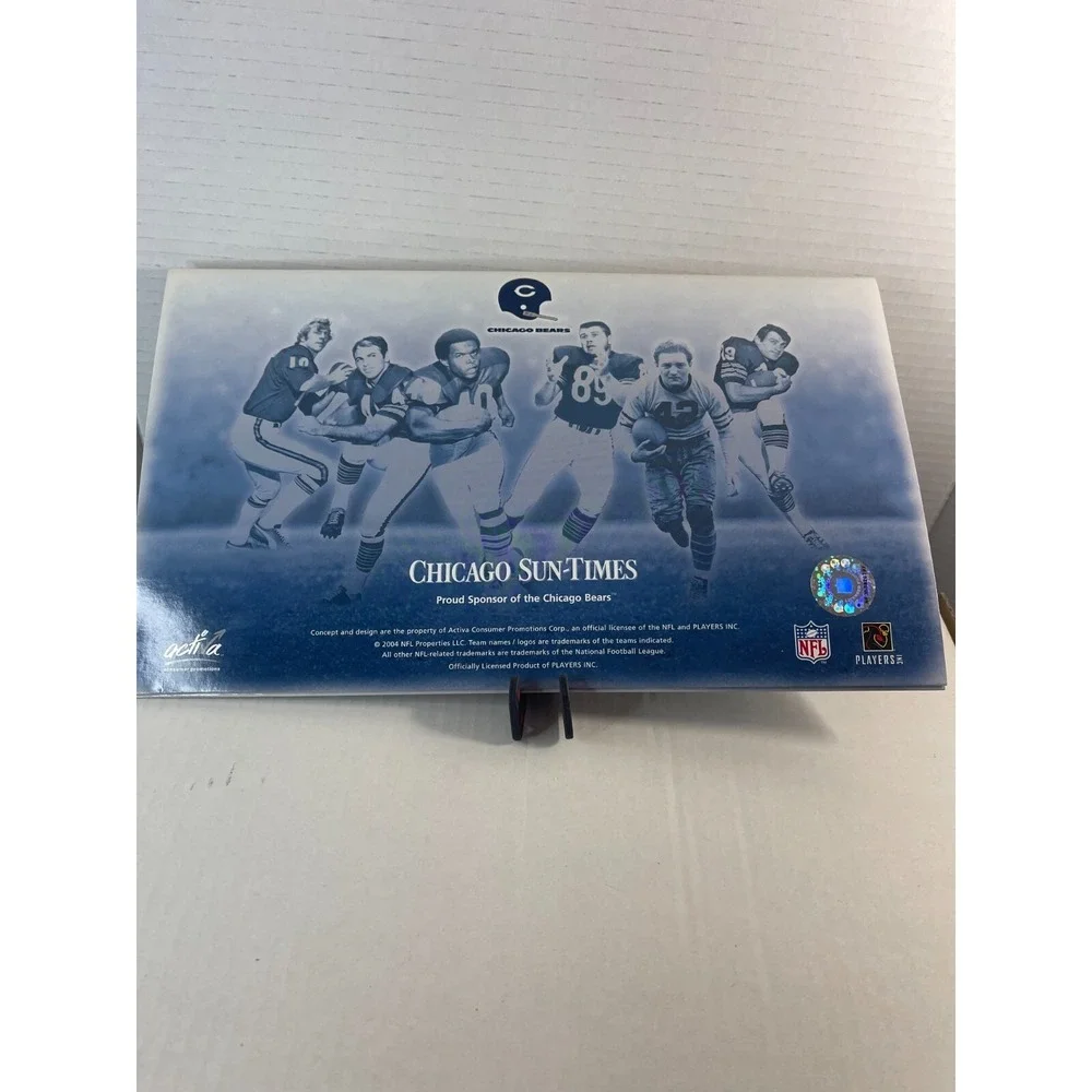 2004 Chicago Bears Legends Medallion Collection Book